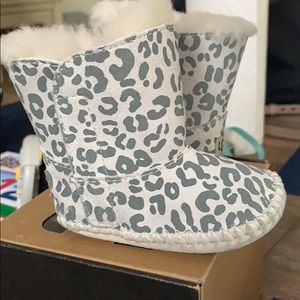 UGG Cassie leopard infant boots
